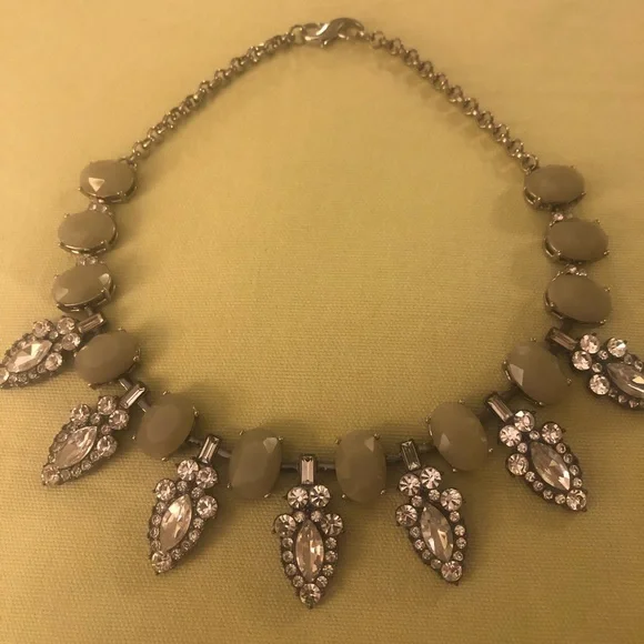 Beautiful Lia Sophia Statement necklace, NWOT - Picture 6 of 9